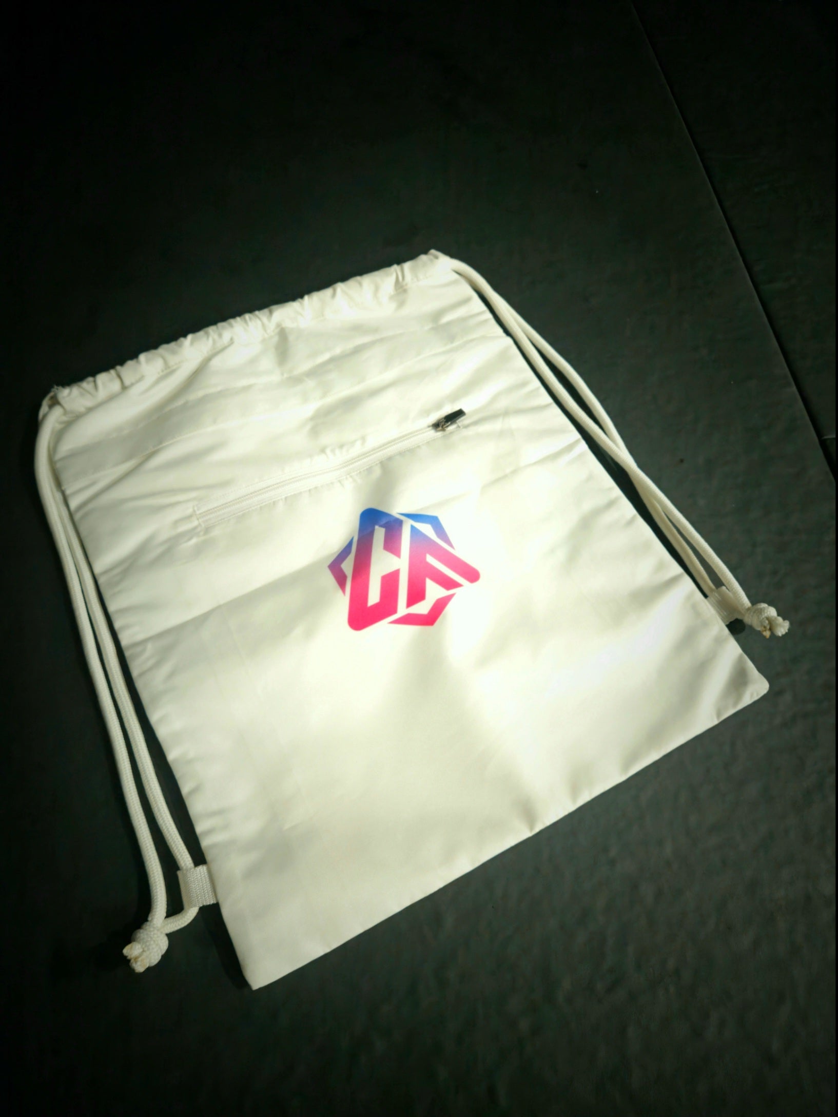 'OCTO WHITE' Training Bag